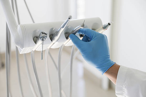 Professional Tooth Extraction technician working in Marysville, MI
